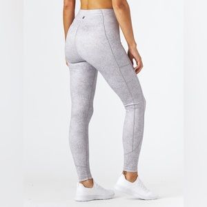 NEW Glyder Taper Leggings 🧘‍♀️⚡ in Grey Static Print